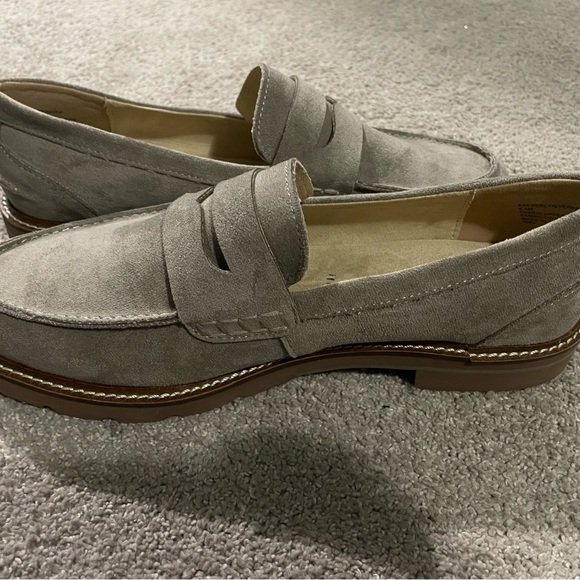 Anne Klein Everly Penny Loafer, Color Taupe Suede, size 8.5 - Picture 3 of 4